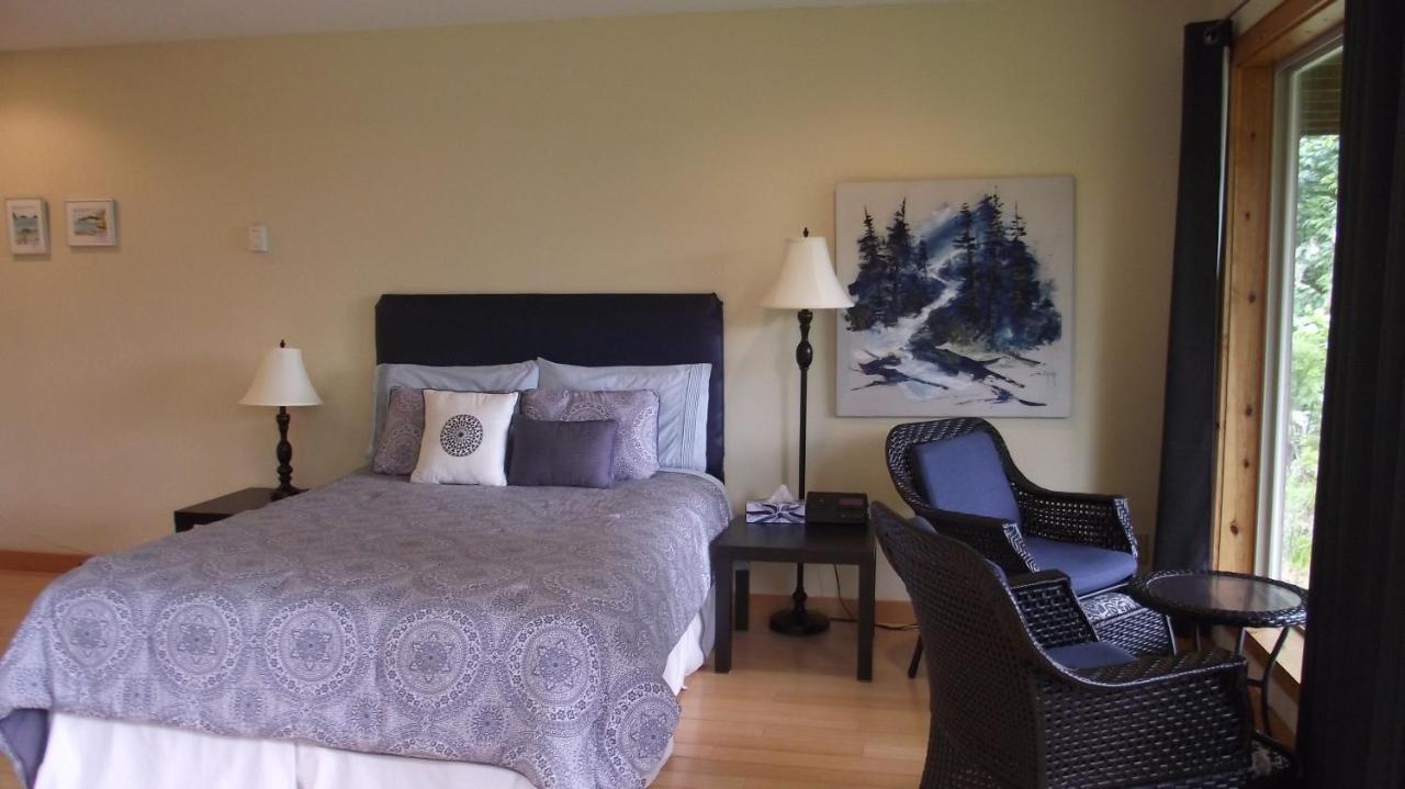 Secret Cove Cottage Suites Halfmoon Bay Luaran gambar